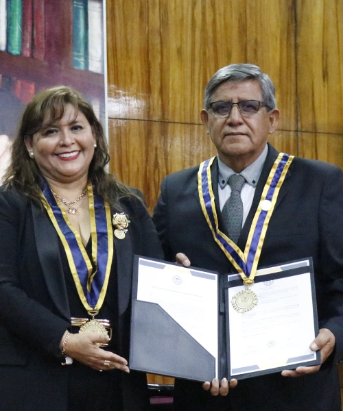 Academia Peruana de Doctores